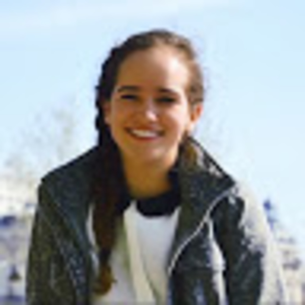 Meet your Posher, Majo